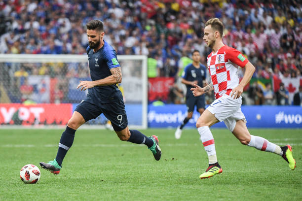 国家队间的 国家队间的